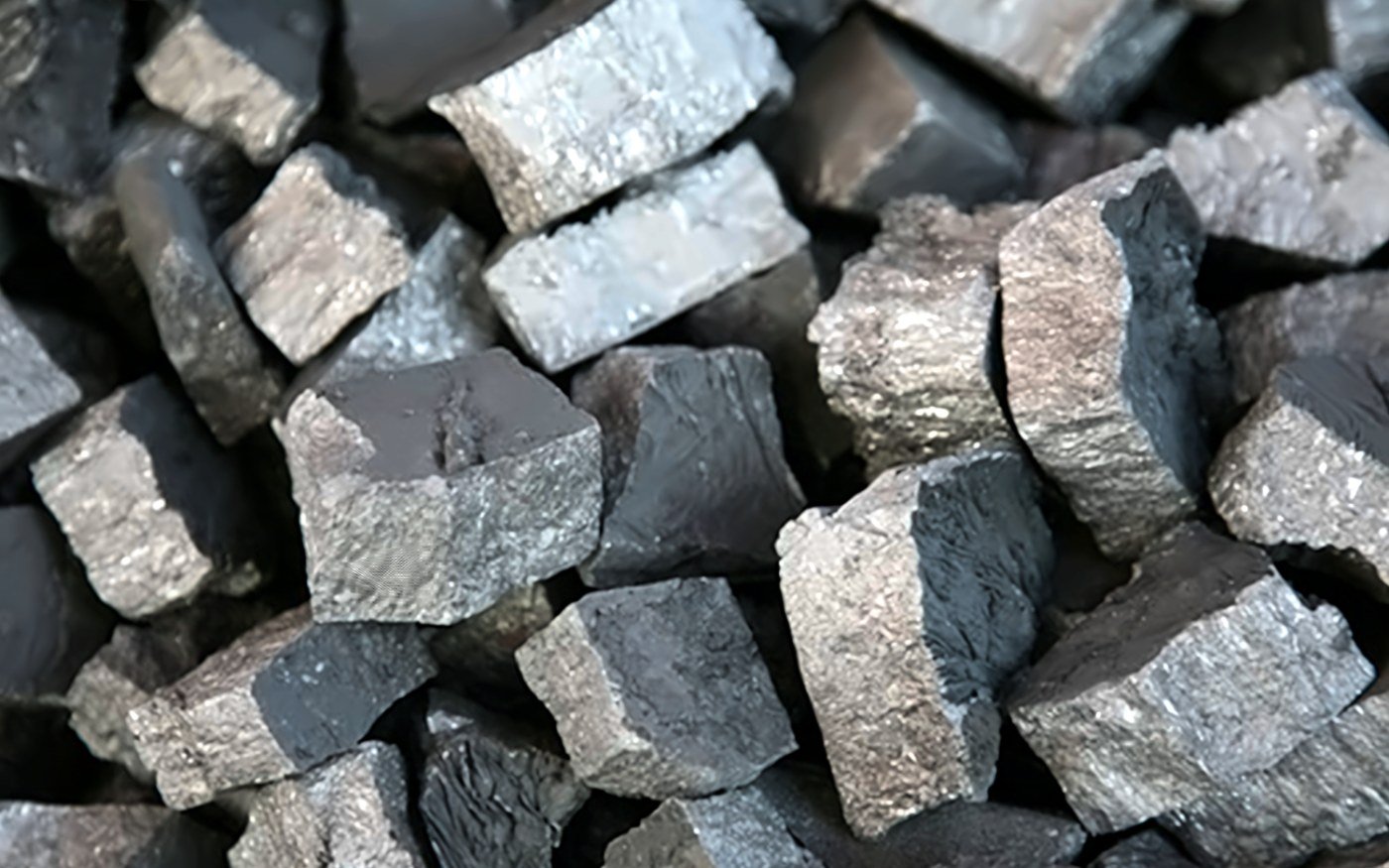 Ferro titanium lumps